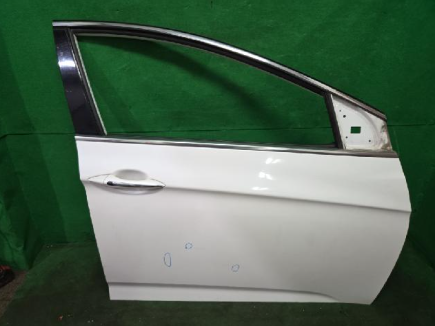 Front right door (Hyundai i40 Saloon 2012)