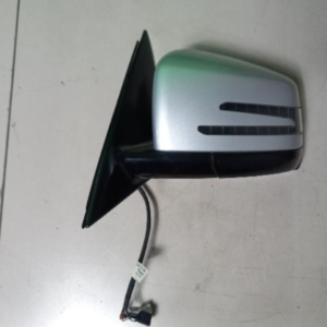 Left side mirror (Benz E220 CDI Avantgarde 2013)