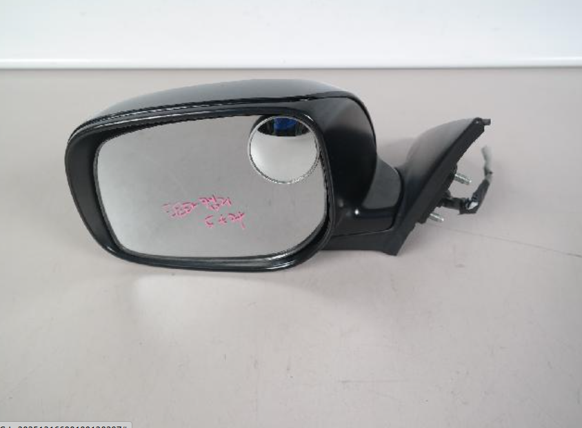 Left side mirror (Doyota New Camry 2013)