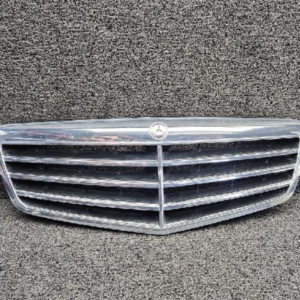 Grille (Benz E Class(W212) 2012)