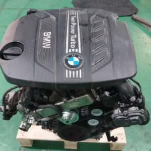 Car Engine (BMW 320 2014)