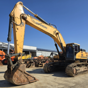 Excavator (Hyundai HX520LC 2015)