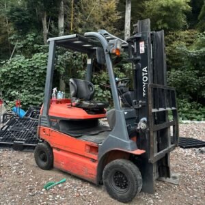 Forklift (Toyota 7FB15 2015)