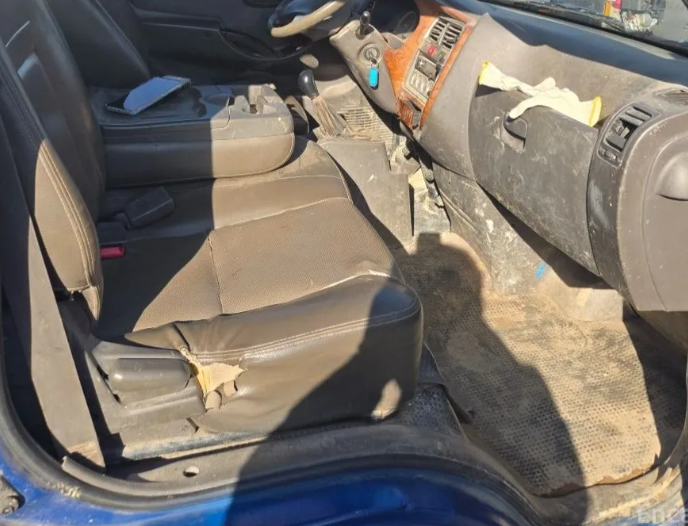 Truck (Hyundai Porter2 1Ton Super cab 2010) - Image 6