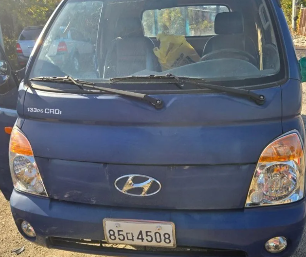 Truck (Hyundai Porter2 1Ton Super cab 2010) - Image 2