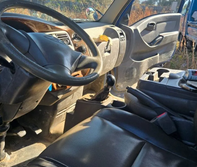 Truck (Hyundai Porter2 1Ton Super cab 2010) - Image 5