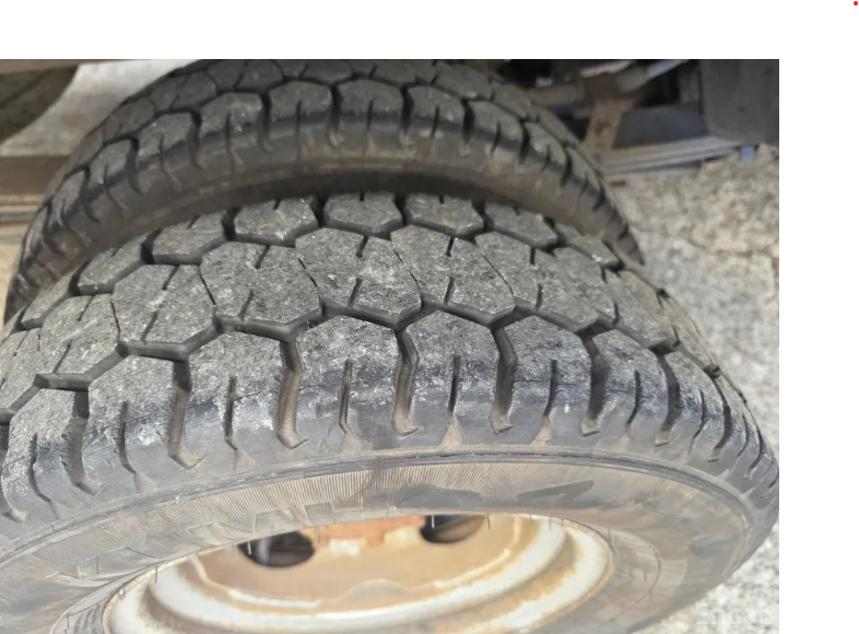 Truck (Porter2 1Ton Super cab 2006) - Image 4